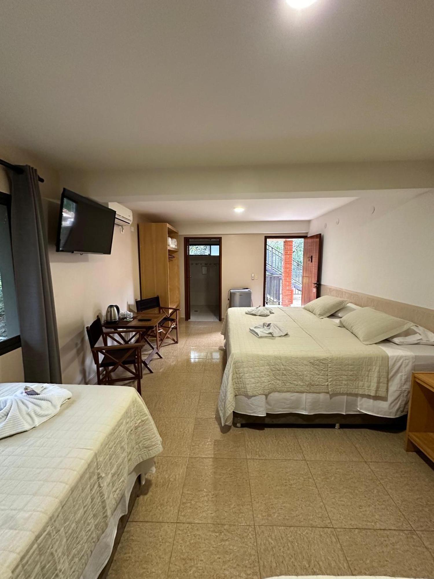Hohenau Parque Hotel Manantial מראה חיצוני תמונה